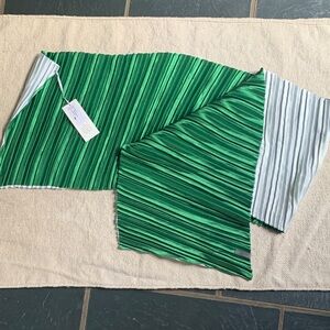 Green Pleated Scarf by